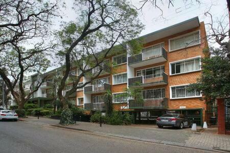 Apartamento Modern In Rosebank